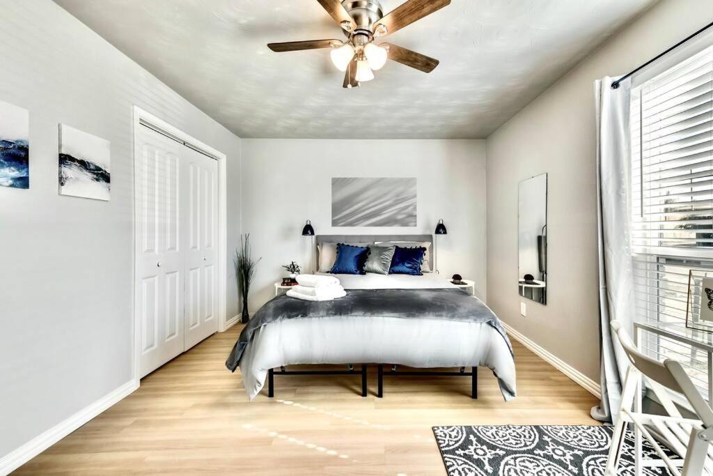 City Outside & Tranquility Inside Dallas Exterior photo